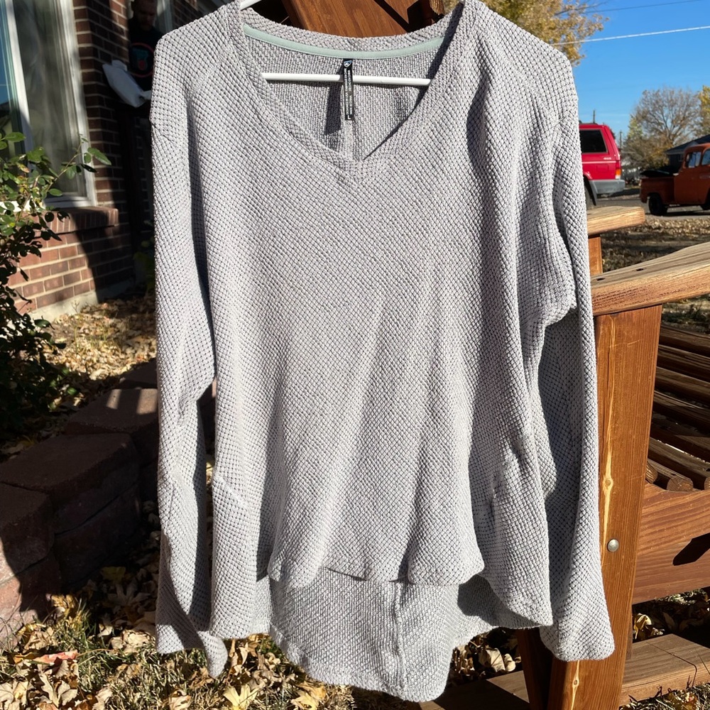 Khül Gray Waffle Knit Sweater